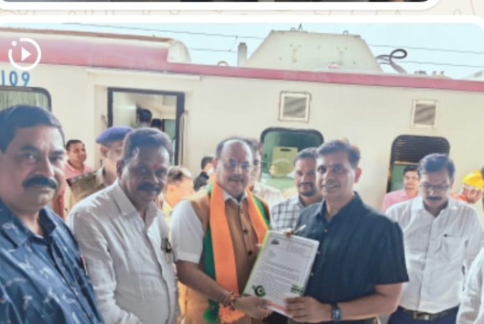 MLA Mungantiwar