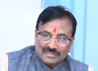 आ.सुधीर मुनगंटीवार यांच्या पुढाकारामुळे चंद्रपूरच्या श्री विठ्ठल मंदिर देवस्थानास ‘ब’ वर्ग दर्जा देण्याच्या प्रक्रियेला वेग