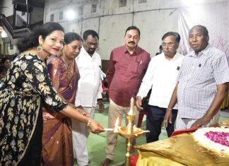 *सिने संगीत शौकीन मंच व करावोके कल्ब द्वारा स्व.आशाताई भोसले यांना संगीत कार्यक्रमाने श्रद्धांजली अर्पण*