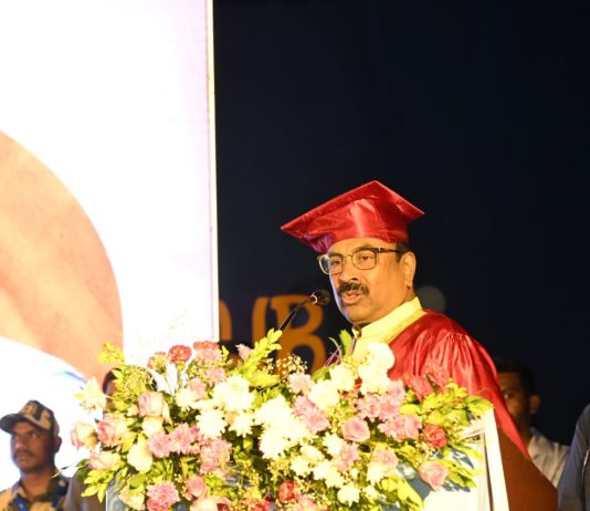 वैद्यकीय पदवी म्हणजे केवळ कागद नाही, समाजाच्या आरोग्याची हमी — आ. सुधीर मुनगंटीवार शासकीय वैद्यकीय महाविद्यालय, चंद्रपूरचा दीक्षांत समारंभ उत्साहात संपन्न